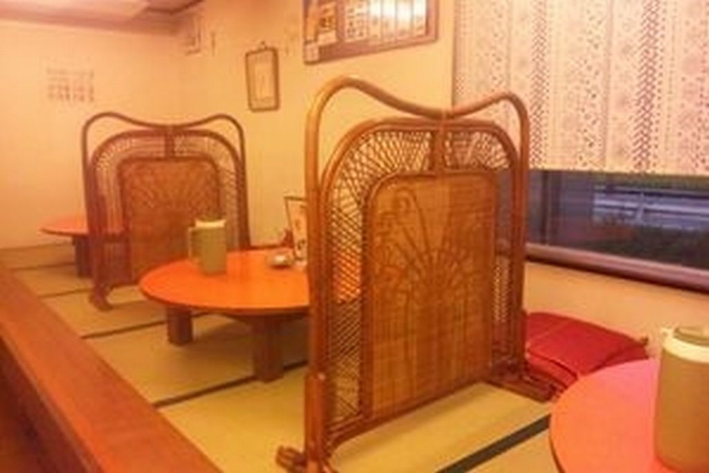 有限会社 ﾚｽﾄﾊｳｽ ｷﾝｸﾞ
